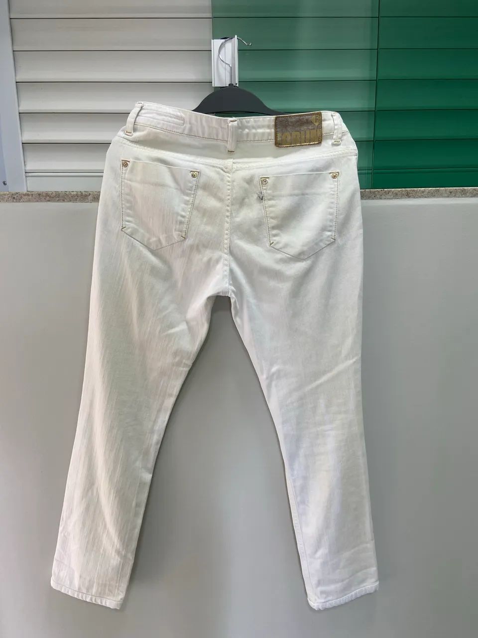 Calça Jeans Branca Forum.  - Foto 2