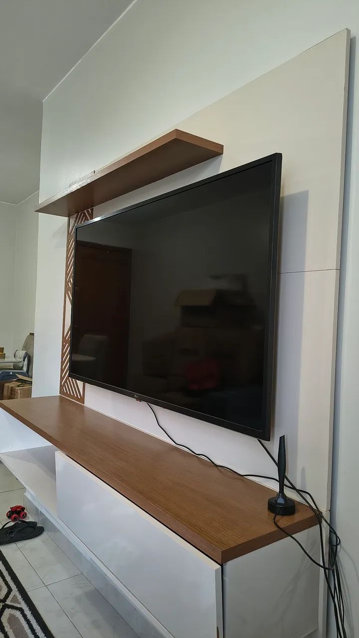 Painel de TV com rack suspenso - Foto 2