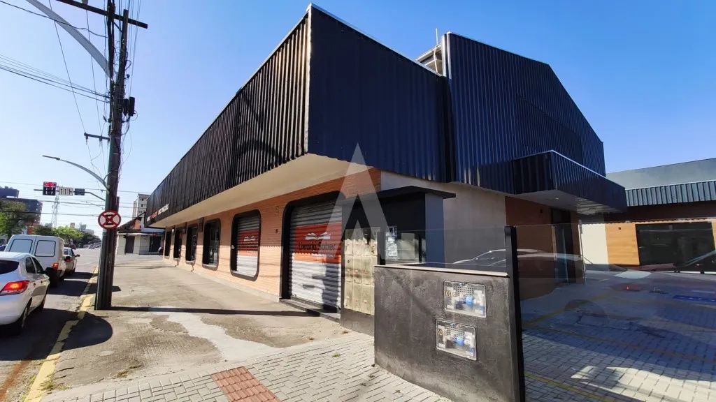 Loja comercial na região central com 217m² e 5 vagas rotativas