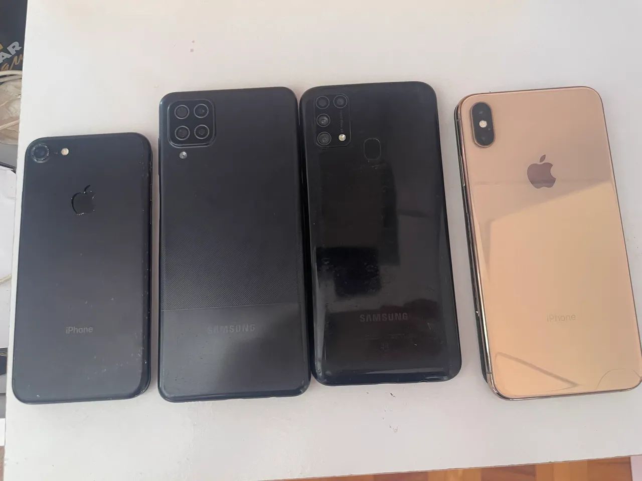 iPhone XS Max iPhone 8 a12 e m32 quebrado