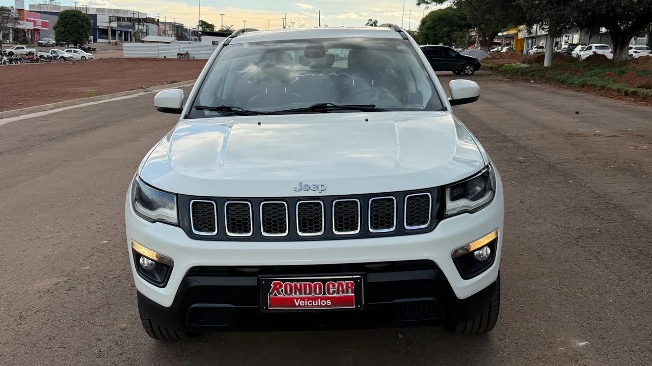 Jeep Compass COMPASS LONGITUDE 2.0 4x4 Dies. 16V Aut. 2018