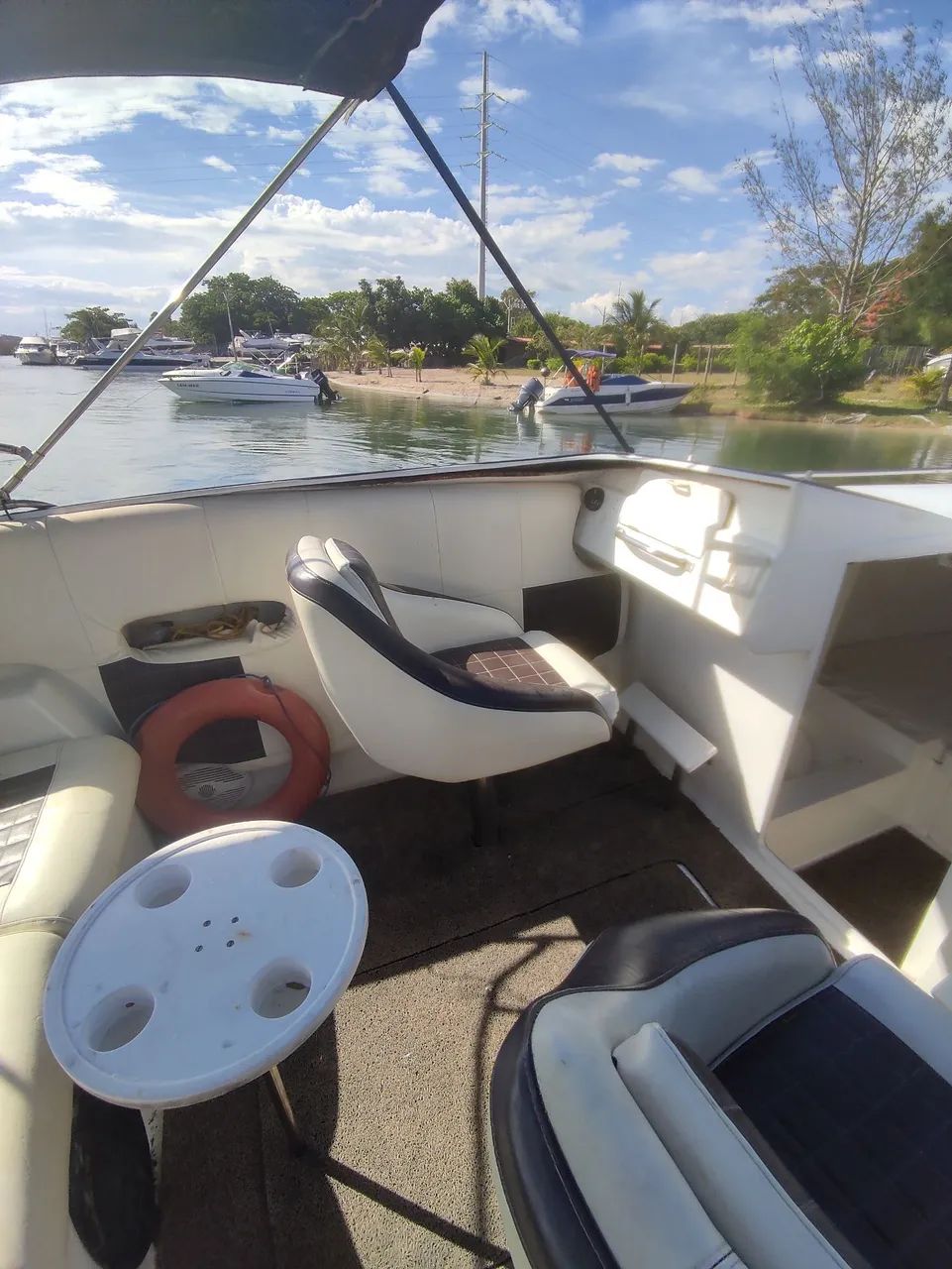 LANCHA CABINADA  - Foto 2