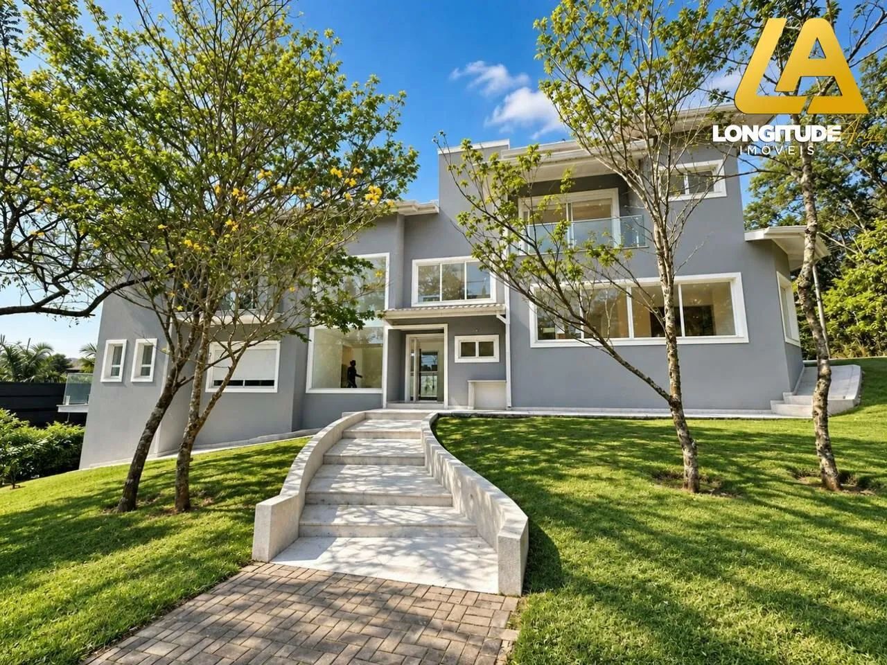 Casa nova de esquina no Reserva Ibirapitanga com 4 dormitórios e piscina