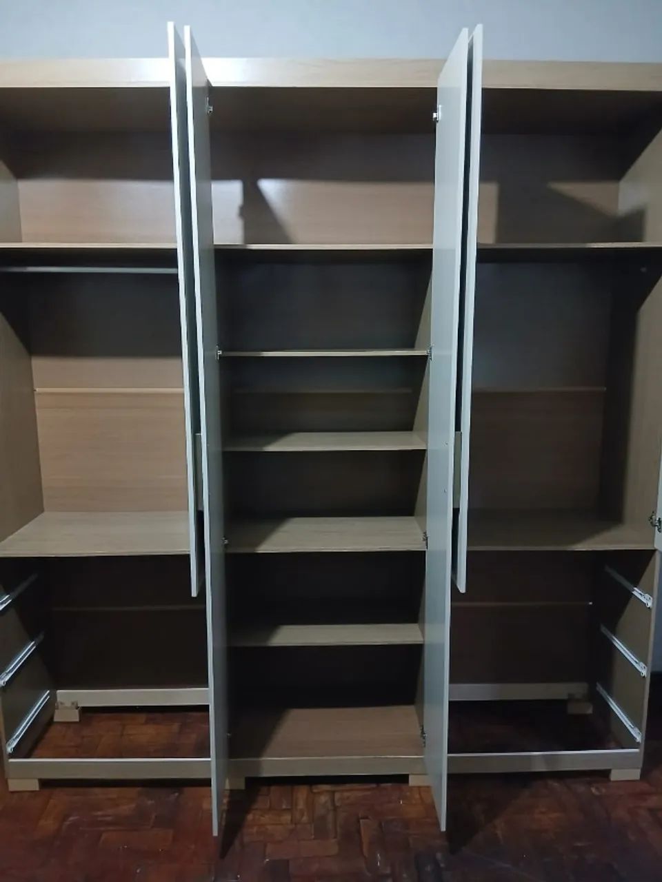 GUARDA ROUPA DE CASAL - Foto 2