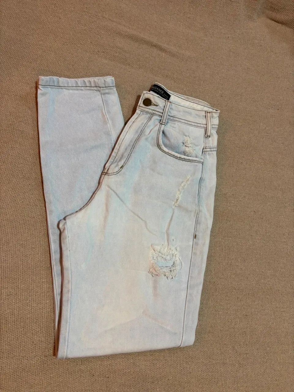 Calça jeans clara 