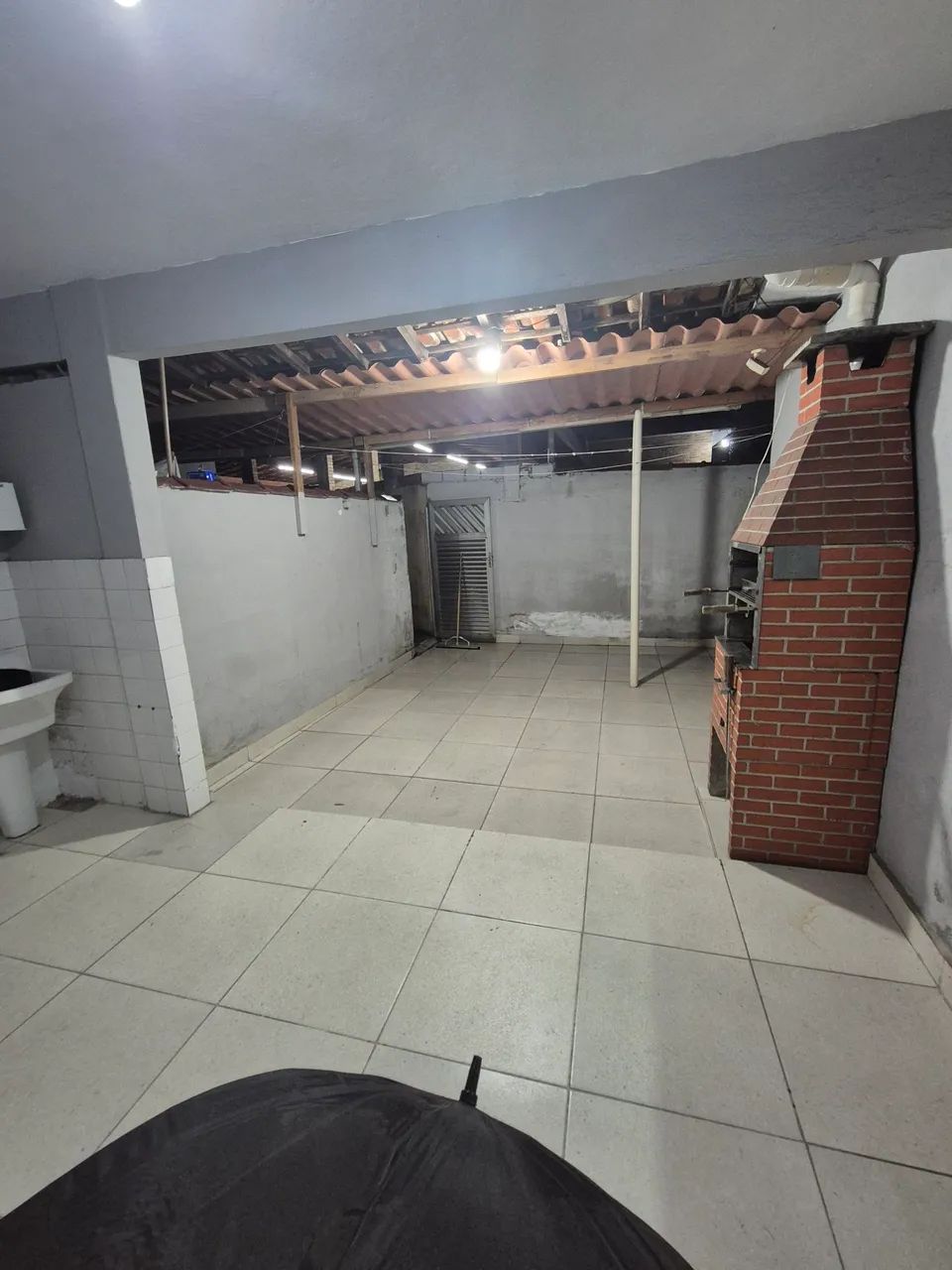 Aluga-se Casa de fundos - Vila Nova - Cubatão. - Foto 3