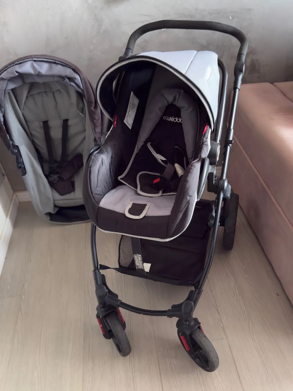 Carrinho de Bebê Kiddo Completo (Moisés + Bebê Conforto)  - Foto 2