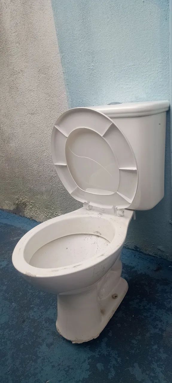 Caixa acoplada em bom estado, usada  - Foto 2