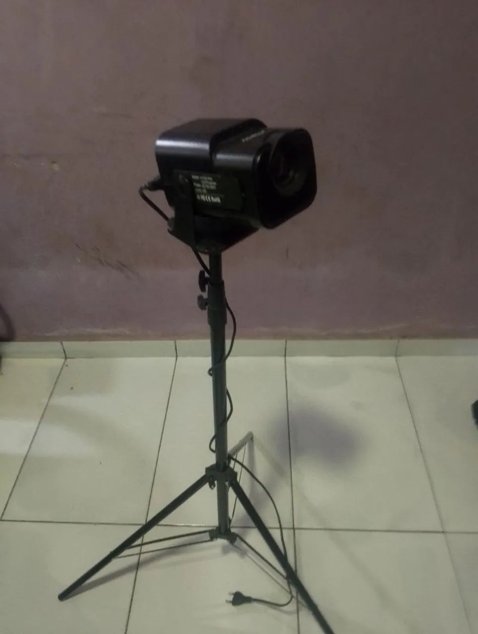 Vendo esse projetor 400