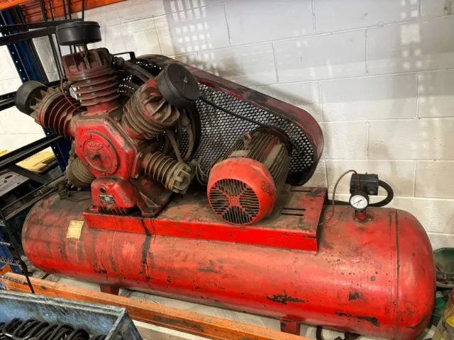 Compressor de Ar Wayne 60 Pés 15HP Trifásico c/ Painel Elétrico Estrela Triângulo - Foto 3
