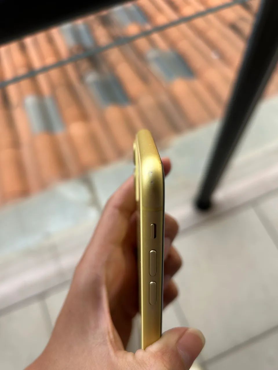 iPhone 11 64GB Amarelo - Funcionando Perfeitamente - Foto 4