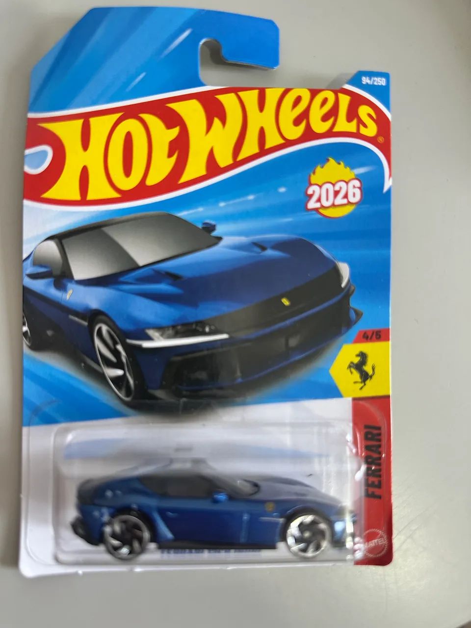 Hot Wheels Ferrari 12 Cilindri Azul - Hobbies e coleções - Saguaçu