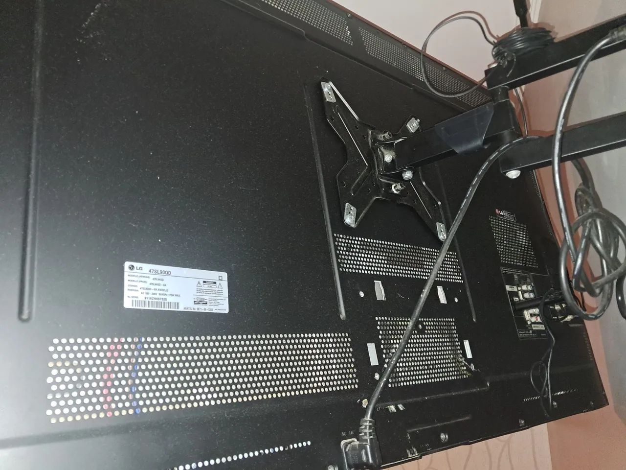 LG 47 polegadas usada Bivolt com suporte articulado - Foto 4