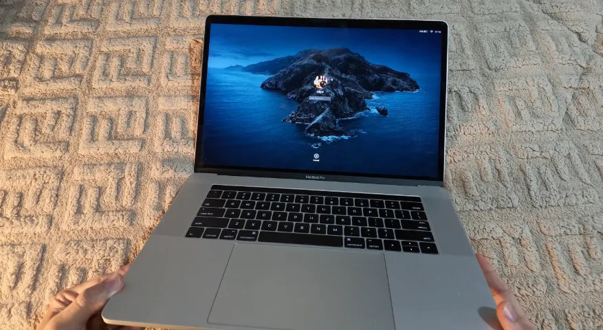【ジャンク】MacBook Pro 2016 Late macbook pro 2016 16gb