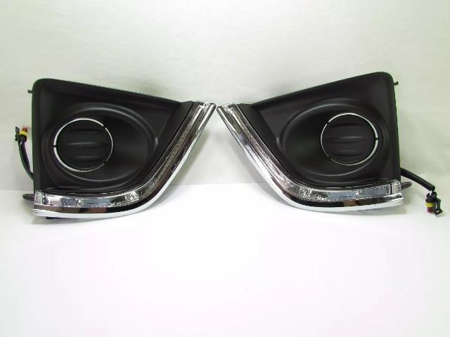 Kit Moldura Farol Milha Corolla 2015 2016 Daylight Com Led