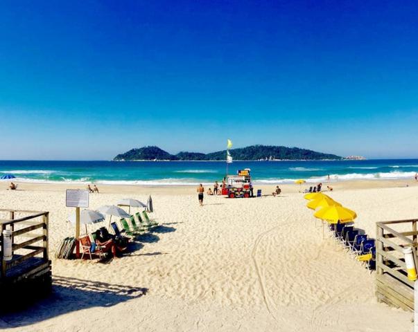 Pra ir à pé para a Praia - Casa em Condomínio Fechado com 4 Dormitórios - Foto 2