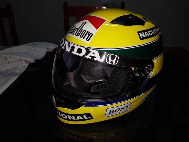 Capacete Personalizado Ayrton Senna - Novo - Sem uso - Na Caixa - Foto 10