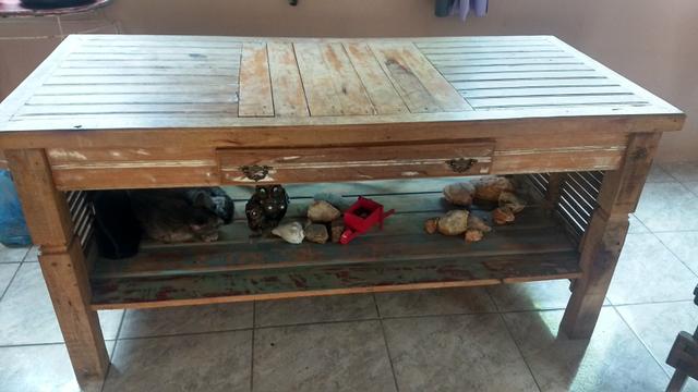 Mesa rustica! troco por sofa bom estado - Foto 3