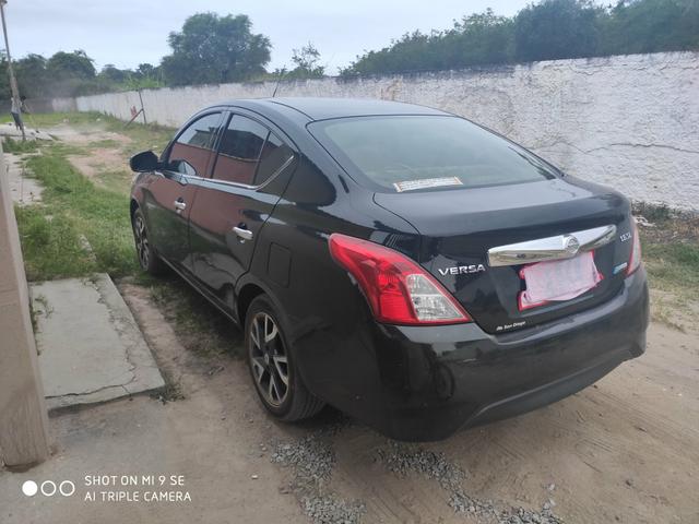Nissan - Versa 1.6 SL - Foto 3