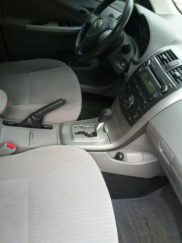 Vendo Toyota Corolla automático 1.8 gli 2010 - Foto 4