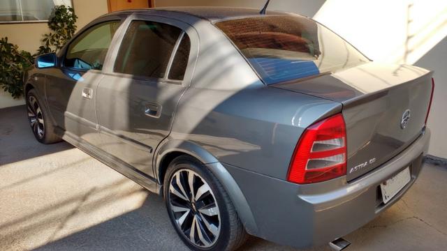 Astra 2.0 Completo Conservado 4 pneus novos - Foto 2