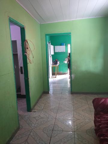 Troco uma casa no Canaã três quartos um sala e conhzinha - Foto 2