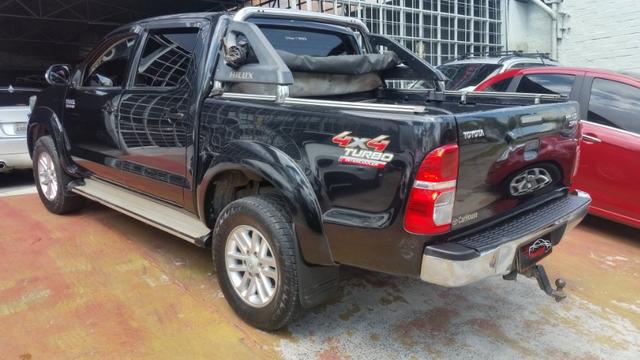 Toyota Hilux SRV D4-D 4x4 3.0 TDi Diesel Automática - Foto 9