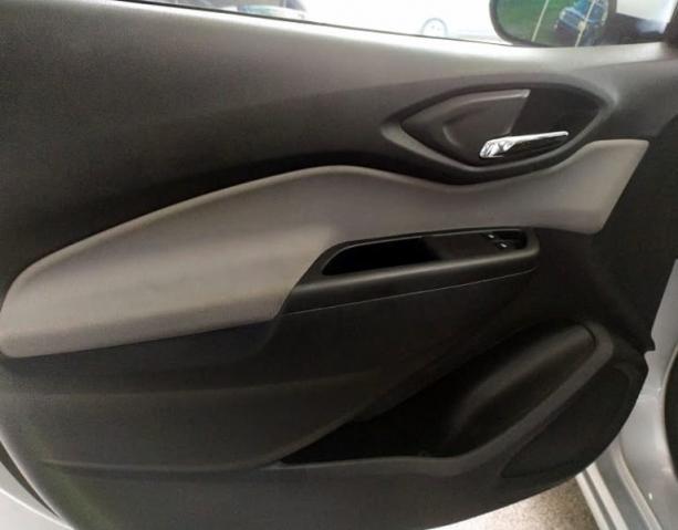 CHEVROLET ONIX 1.0 MT LT - Foto 13