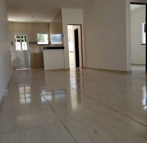 FILHA ÚNICA!!! Casa no Bairro PEDRAS ( 3 Qts ( suite ) Tele : 85 99619 6009 - Foto 2
