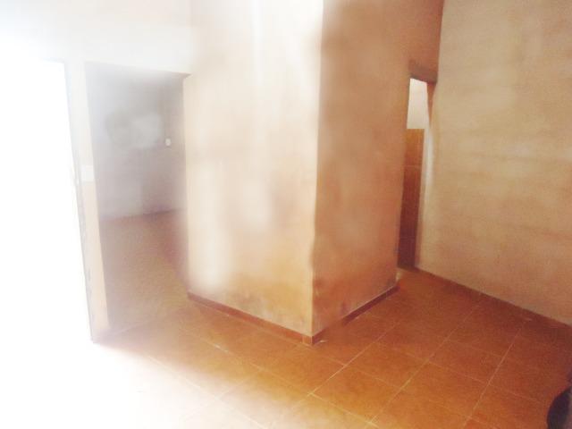 Ótimo preço casa só faltando pintura próxima da principal 300 metros do trem bom
