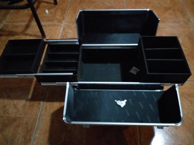 Vendo maleta de maquiagem nova - Foto 2