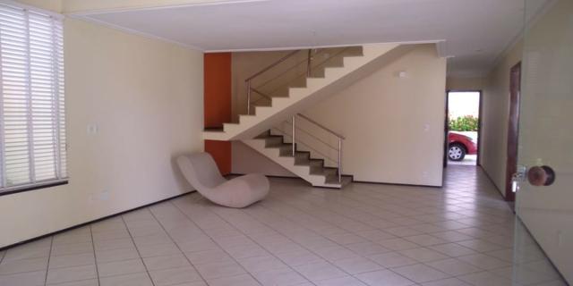 Casa alugar no Calhau com 4 suítes - Foto 3