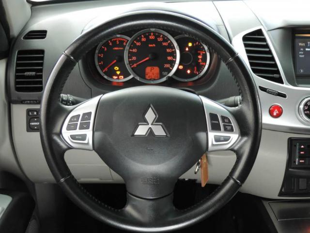 Mitsubishi L200 Triton TRITON 3.2 HPE 4X4 AUT. - Foto 4