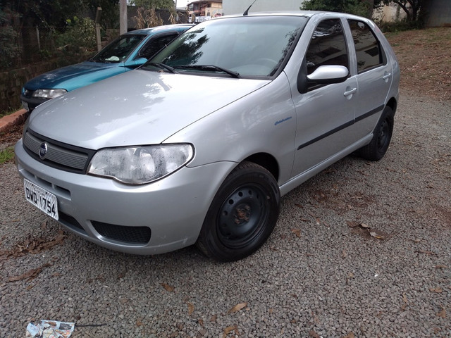 Troco carro e moto. Por carro de mesmo ou maior valor - Foto 2