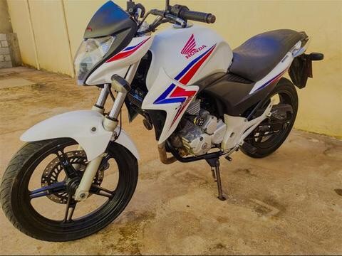 HONDA CB 300R 2015