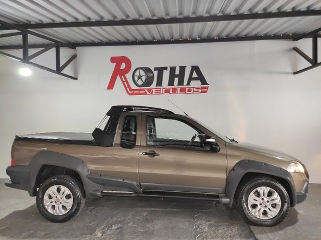 FIAT STRADA 1.8 LOCKER ANO 2009