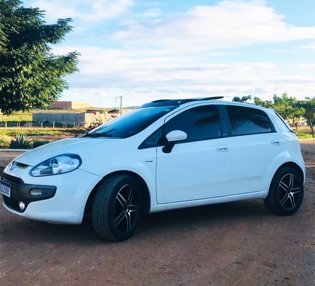 PUNTO 1.6 ESSENCE COMPLETO,2013.