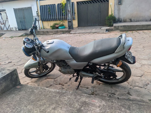 MOTO SUZUKI 125 YES
