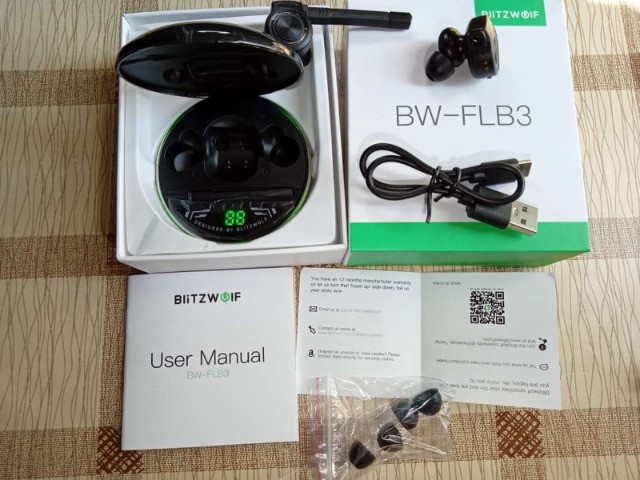 Fone Blitzwolf BW-FLB3 Gamer RGB Microfone Removível Bateria 5h Delay 0.04s Lacrado - Foto 3