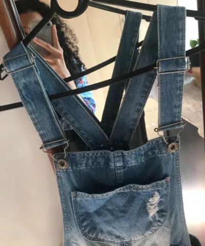 Jardineira jeans, azul claro