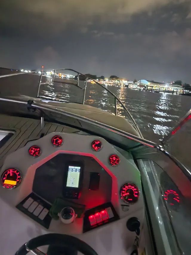 Aluguel Lancha passeio cumbu - Foto 6