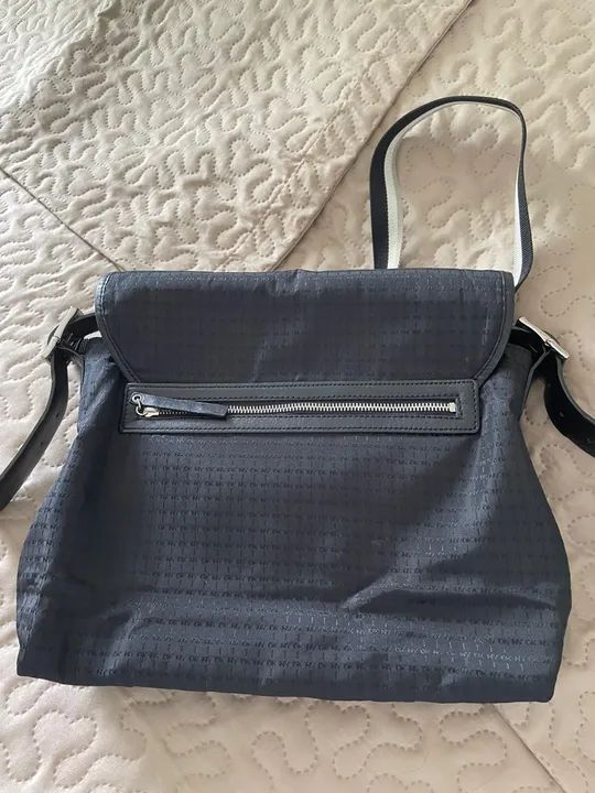 Bolsa preta média DKNY - Foto 3