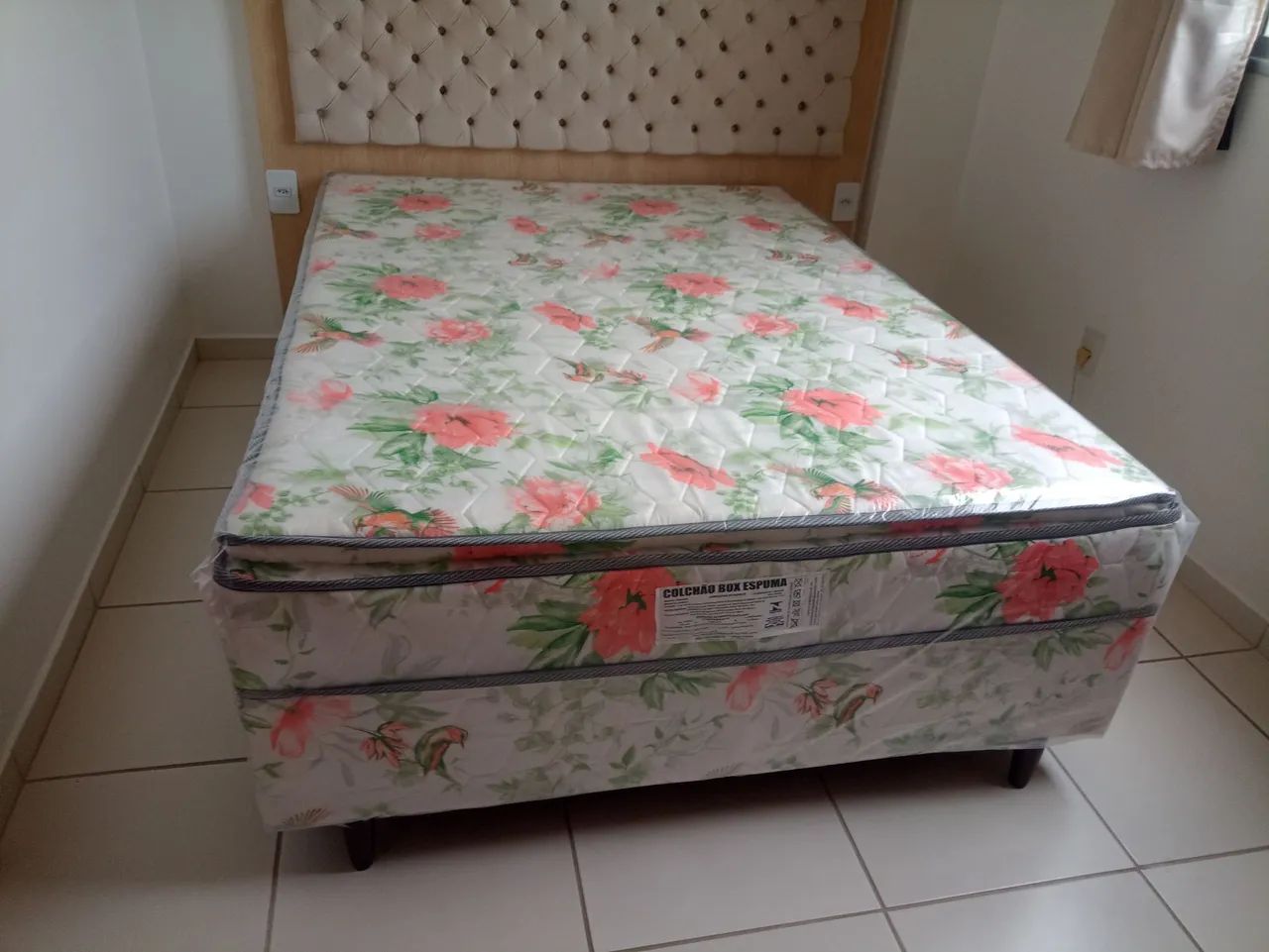 Cama Box Casal com Colchão de Espuma