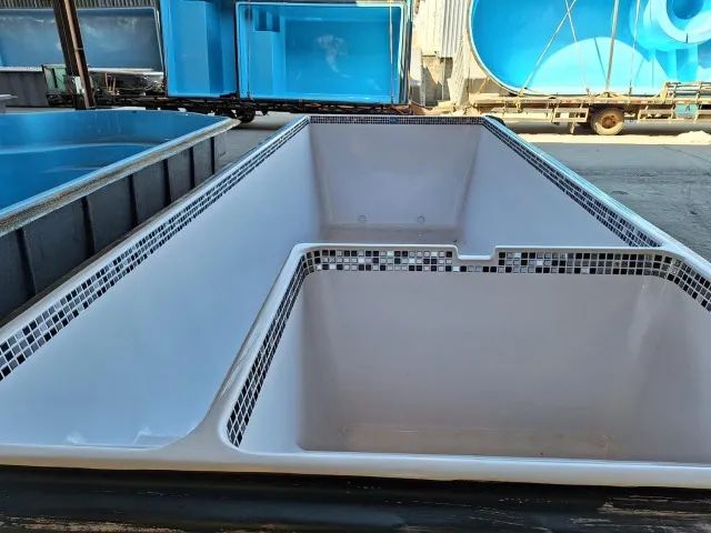 Piscina 6.00 x 2.50 x 1.40 com Spa