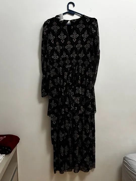 Vestido mídi em tuli com camadas  M - Foto 2