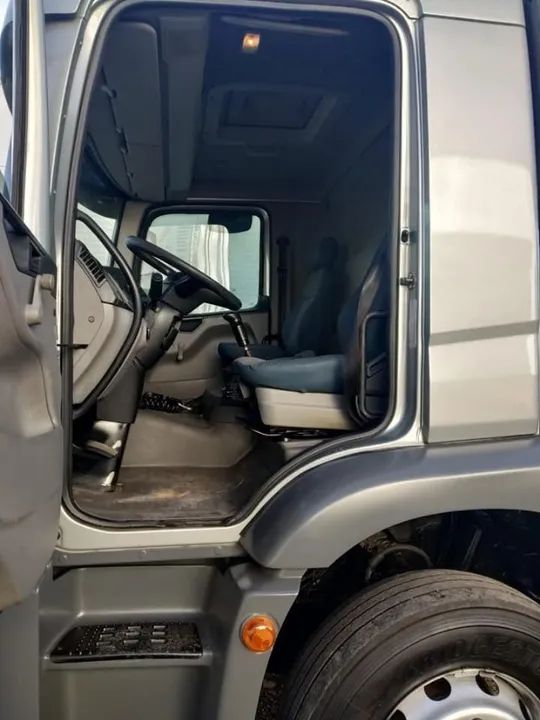 Vw Constellation 17250 chassi 2011 - Foto 5