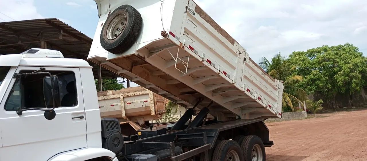 Caminhão Caçamba Volks 23-220 2005 - Foto 5