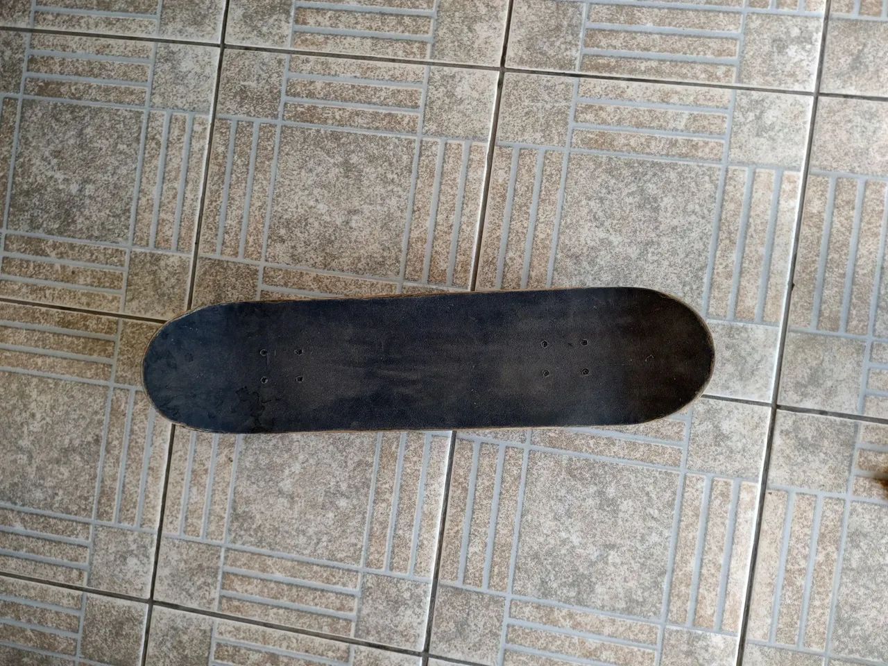 Skate 64310029828099121