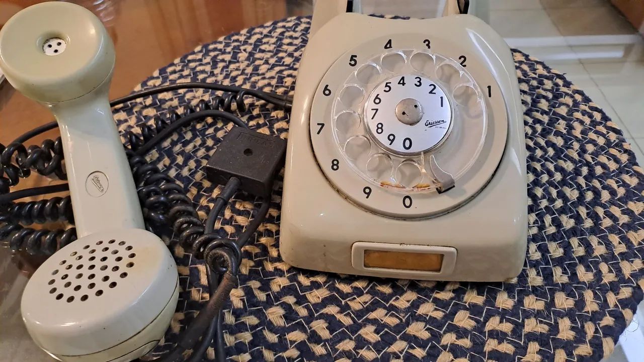 Telefone antigo Ericsson - Decoração vintage