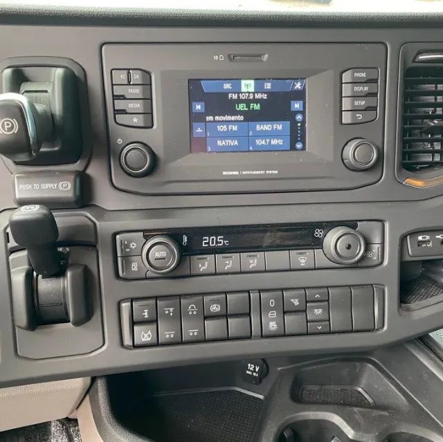 scania r450 6x4 euro5 granaelira  3 eixos aut ano 2021 - Foto 4